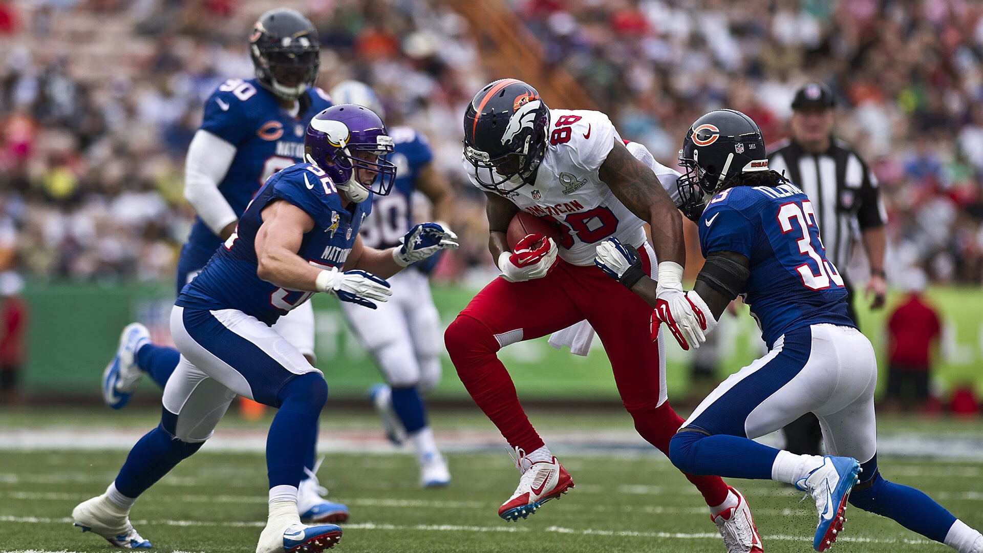 世界杯欧洲区预选赛:荷兰压倒法国拿到小组头名 范戴克稳固后防线获赞