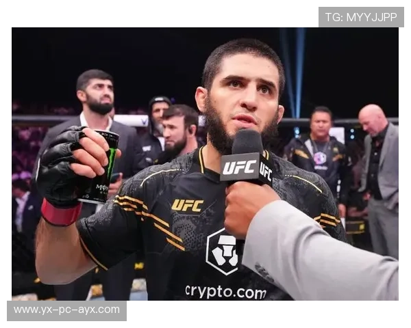 UFC比赛前夕选手完成体能消减，状态管理到位