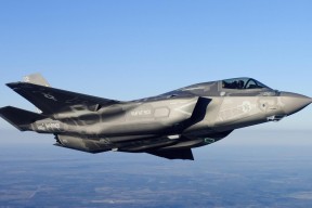 爱游戏电竞官网-卡斯帕·科尔博200米蛙泳决赛爆发惊艳全场