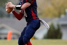 爱游戏体育平台-中学生篮球联赛区域分站赛竞争日趋激烈，中学生篮球联赛简称