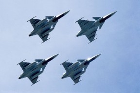 AYX GAMING-惨败引发巨大舆论压力，球队或将面临内部调整。，球队现状