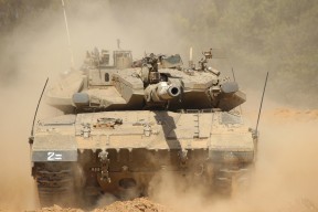 爱游戏官方网站-东亚杯国足战胜 球员士气大增，东亚杯国足首发