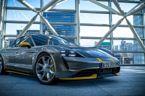 AYX体育官网-男子100仰德国小将大放异彩，德国男子100米