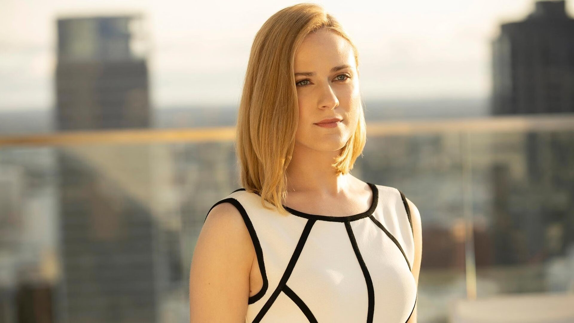 叶夫根尼娅·奇库诺娃跳水动作细腻完美,叶夫根尼·库勒什