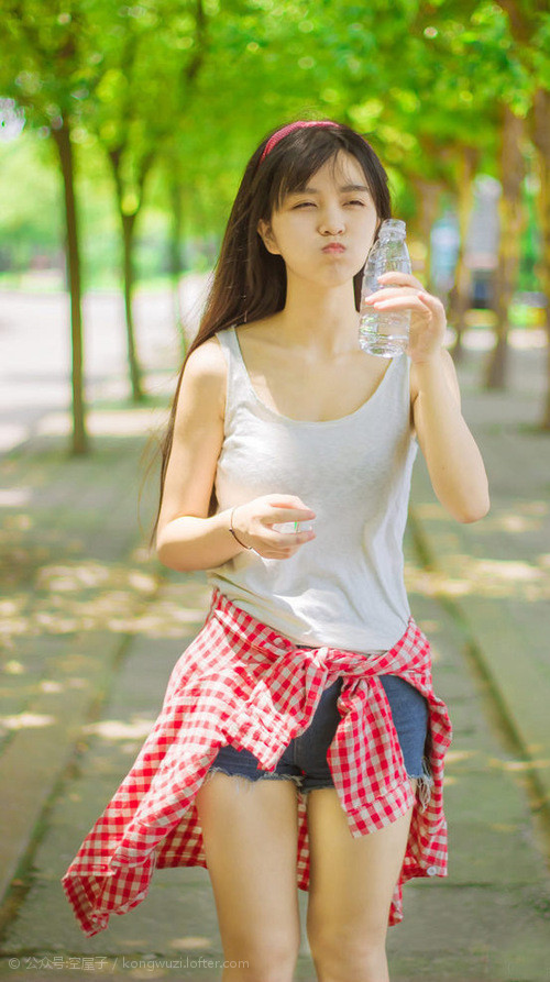 Zocca 灵动跑位成对手防线噩梦，灵动平台